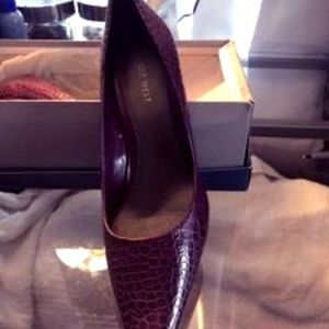 DARK PURPLE NINE WEST 9 1/2